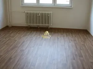 Prodej bytu 2+1, Chomutov, Vrchlického, 55 m2