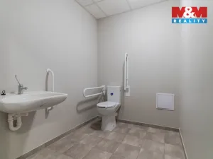 Prodej komerční nemovitosti, Kroměříž, Tovačovského, 106 m2