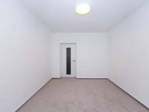 Pronájem bytu 3+1, Praha - Braník, Jeremenkova, 71 m2