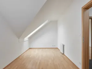 Pronájem bytu 3+kk, Praha - Prosek, U proseckého kostela, 100 m2