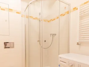 Pronájem bytu 1+kk, Praha - Vysočany, Freyova, 33 m2