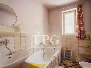 Prodej rodinného domu, Vyšehořovice, 330 m2