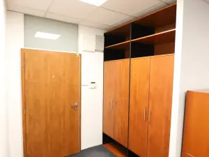 Pronájem kanceláře, Praha - Libeň, Voctářova, 117 m2