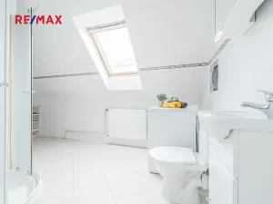 Prodej rodinného domu, Stochov, Dlážděná, 137 m2