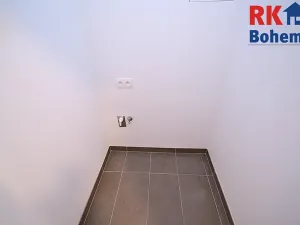 Pronájem bytu 2+kk, Praha - Michle, Hadovitá, 51 m2