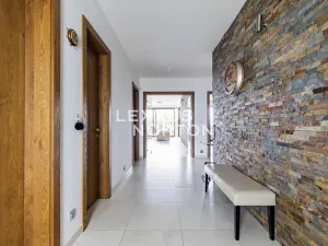 Pronájem rodinného domu, Praha - Lysolaje, Hřebenová, 190 m2