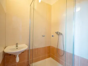 Prodej bytu 1+1, Jablonec nad Nisou, Pod Hájem, 39 m2