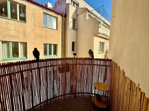 Pronájem bytu 2+1, Praha - Holešovice, U smaltovny, 70 m2