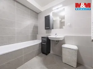 Prodej bytu 2+kk, Praha - Hlubočepy, Ondrákové, 47 m2