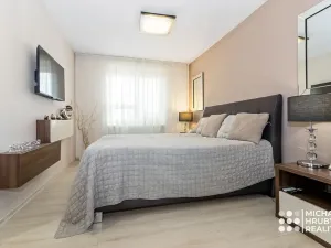 Prodej bytu 2+kk, Ostrava, Vrázova, 79 m2