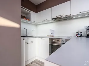 Pronájem bytu 4+kk, Praha - Vysočany, Pod Harfou, 82 m2