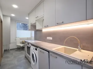 Pronájem bytu 3+1, Liberec, Oldřichova, 64 m2