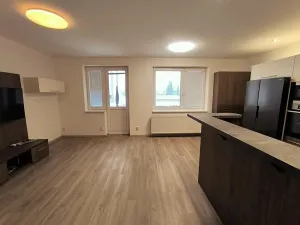 Pronájem bytu 3+kk, Hradec Králové, Vocelova, 93 m2