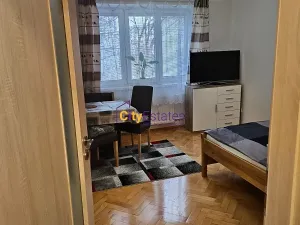 Pronájem bytu 1+kk, Praha - Vršovice, Karpatská, 28 m2