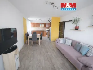 Prodej bytu 3+1, Podbořany, Dukelská, 59 m2