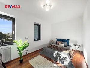 Prodej vily, Praha - Klánovice, Zádražanská, 330 m2