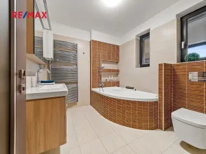 Prodej vily, Praha - Klánovice, Zádražanská, 330 m2