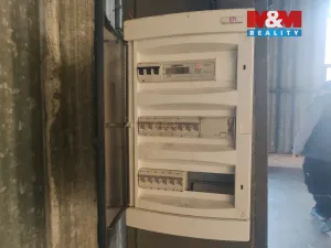 Pronájem skladu, Veleň, K Cihelně, 765 m2