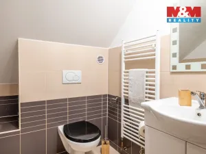 Prodej rodinného domu, Chroboly, 135 m2