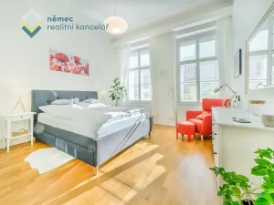 Pronájem bytu 3+1, Praha - Vinohrady, Záhřebská, 106 m2