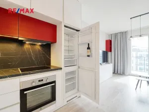 Pronájem bytu 1+kk, Plzeň, Františka Kováříka, 32 m2