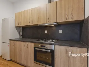 Prodej bytu 3+1, Hostinné, Dolní brána, 67 m2