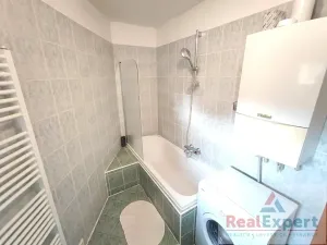 Pronájem bytu 2+1, Jesenice, Za Rybníkem, 79 m2