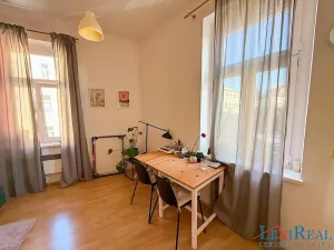 Pronájem bytu 2+kk, Praha - Libeň, Pod Čertovou skalou, 39 m2