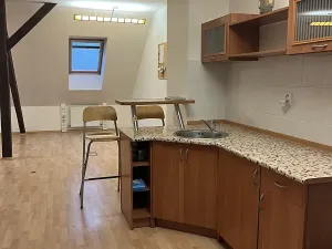 Pronájem kanceláře, Plzeň, Houškova, 136 m2