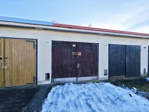 Pronájem garáže, Jindřichův Hradec, sídliště Vajgar, 18 m2