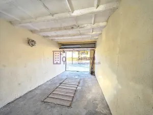 Pronájem garáže, Jindřichův Hradec, sídliště Vajgar, 18 m2