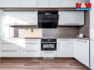 Prodej bytu 3+1, Praha - Kobylisy, Šiškova, 64 m2