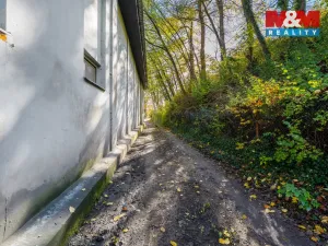 Prodej obchodního prostoru, Krnsko, 700 m2