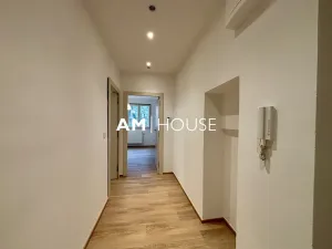 Pronájem bytu 2+kk, Praha - Karlín, Pernerova, 50 m2