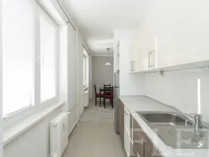 Prodej bytu 2+1, Praha - Hloubětín, Sadská, 50 m2