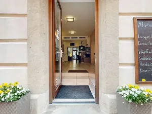 Prodej obchodního prostoru, Chrudim, Resselovo náměstí, 121 m2