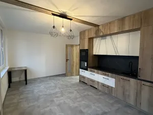 Pronájem bytu 1+kk, Čáslav, R. Těsnohlídka, 33 m2