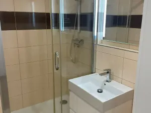 Pronájem bytu 2+1, Praha - Ruzyně, Ciolkovského, 43 m2