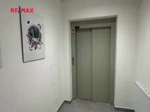 Pronájem bytu 2+kk, Kladno, Čermákova, 39 m2