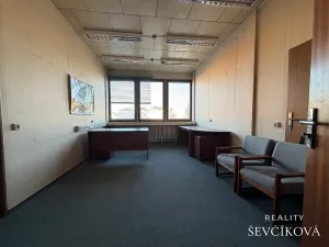 Pronájem kanceláře, Hradec Králové, Ječná, 18 m2