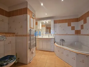 Prodej bytu 4+1, Ústí nad Labem, Maková, 95 m2