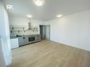 Pronájem bytu 1+kk, Kolín, Janovická, 31 m2