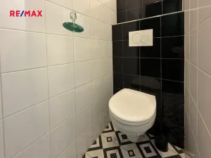 Pronájem kanceláře, Praha - Bubeneč, Šmeralova, 41 m2