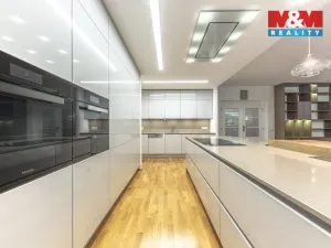 Prodej bytu 4+kk, Praha - Břevnov, Šlikova, 217 m2