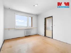 Prodej bytu 1+1, Ústí nad Labem - Severní Terasa, Kmochova, 33 m2