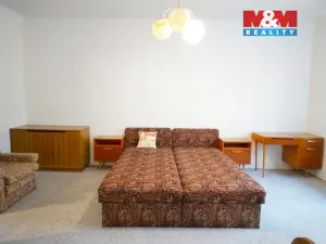 Pronájem bytu 2+1, Jindřichův Hradec - Jindřichův Hradec I, Panská, 80 m2