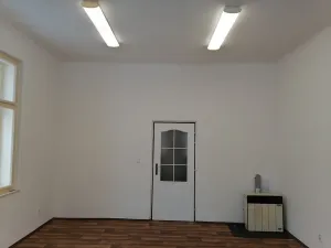 Pronájem kanceláře, Kladno, Váňova, 41 m2