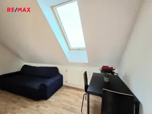 Prodej bytu 2+kk, Jesenice, Příčná I., 45 m2