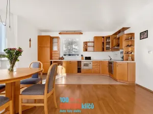 Prodej rodinného domu, Praha - Lipence, Nad žlábkem, 318 m2