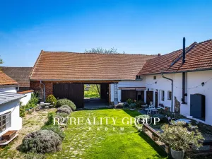 Pronájem rodinného domu, Skalka, 446 m2